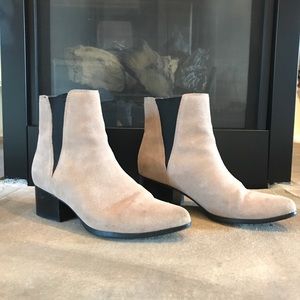 Suede Pointed-Toe Chelsea Boots